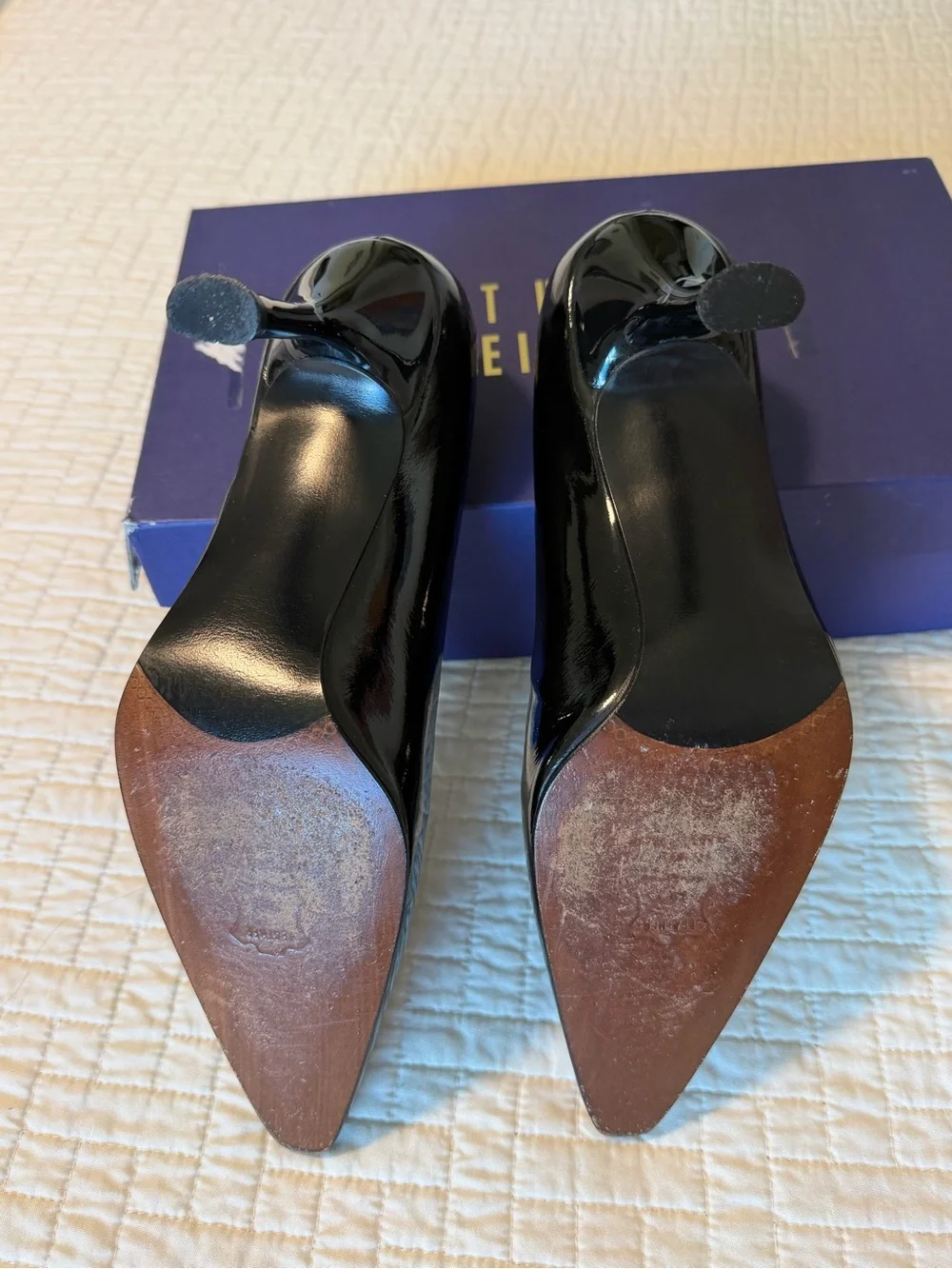 Steve Madden Black Suede Pointed-Toe Ankle Pumps with Bow Cuff